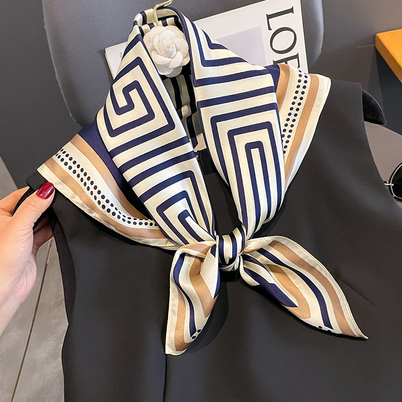 Luxury Brand Neckerchief Sprin - огляд і ціна Face Scarf Mask